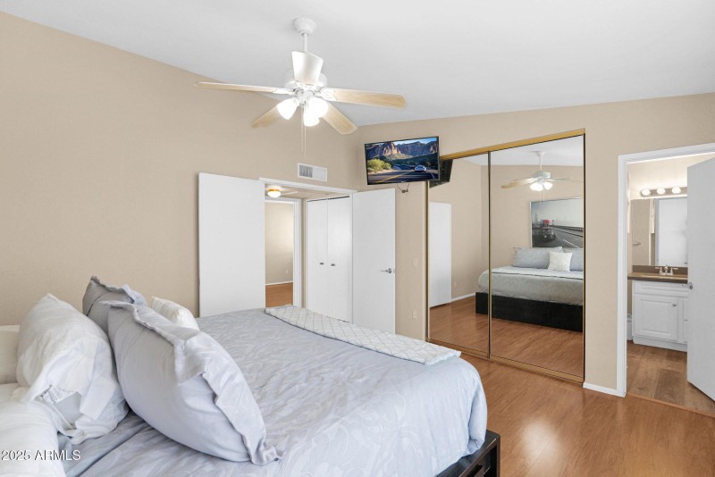 y16-web-or-mls-P1326903