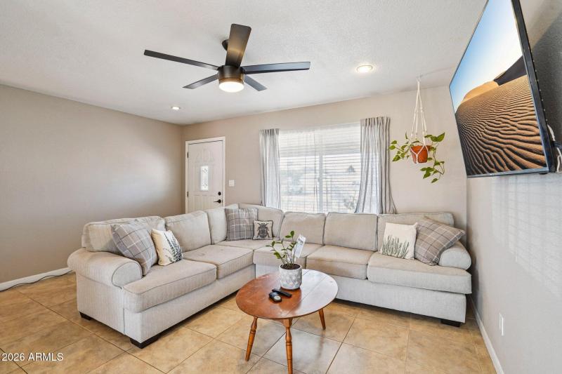 4-web-or-mls-W Plana Ave-S1703-004