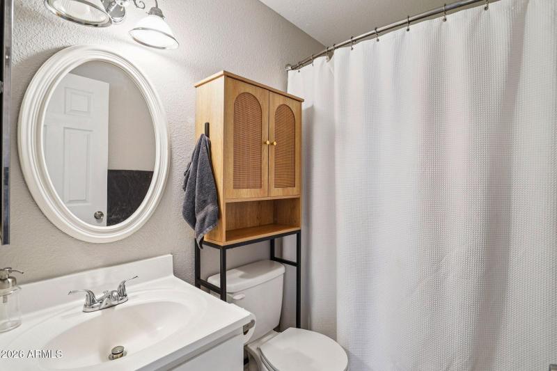 18-web-or-mls-W Plana Ave-S1703-018