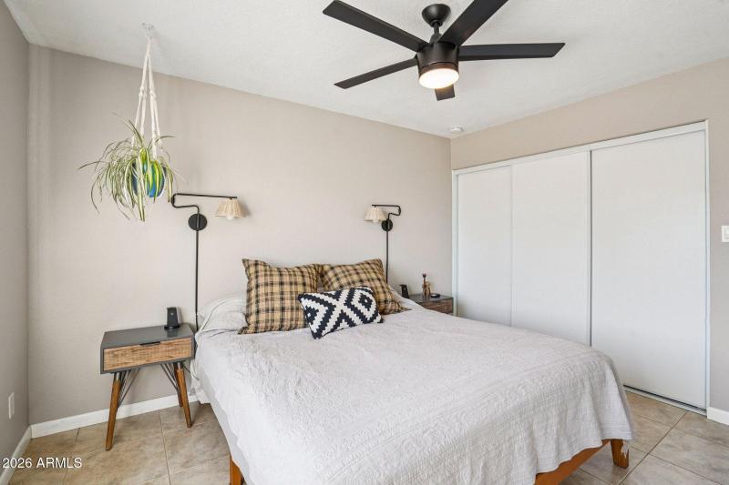 20-web-or-mls-W Plana Ave-S1703-020