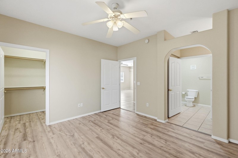 Primary Suite w/ walk in closet