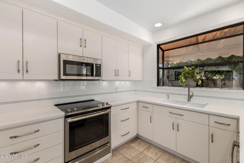 Kitchen that sparkles