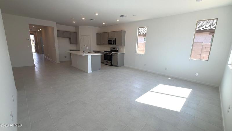 0784AF80-1E68-4C85-91A3-EF87A3E9C020