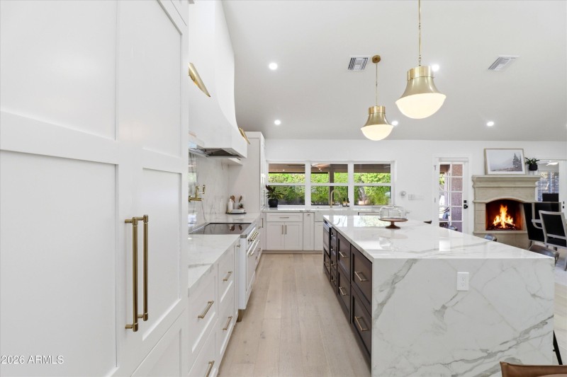 08-IMG_6866_with_fire