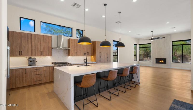 Large Waterfall Island and Breakfast Bar