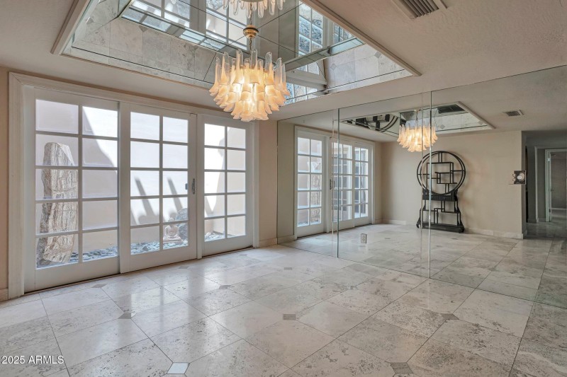 Dining room with atrium