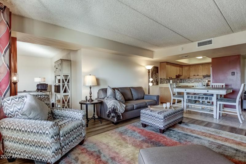 7940 E Cambelback Rd #512-5