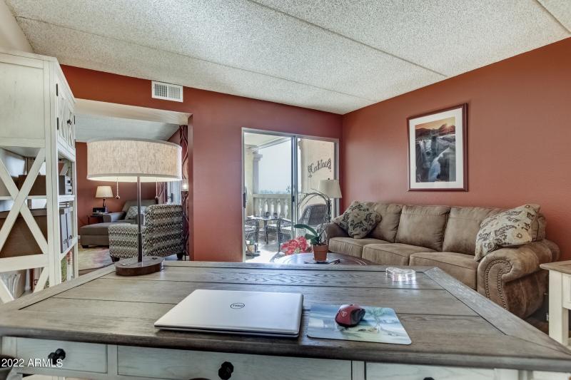 7940 E Cambelback Rd #512-13