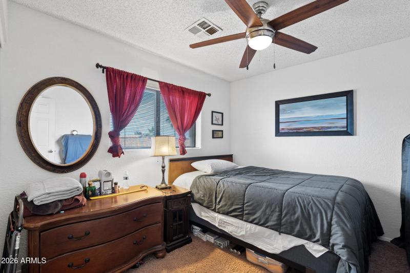 020__5424 E Emerald Ave