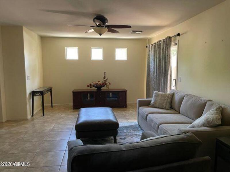 20220429175508692263000000-o