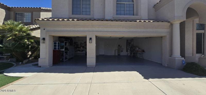 photo_4938611284413361775_y