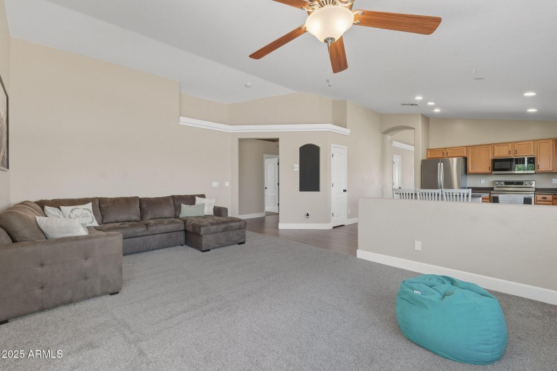 11-web-or-mls-Dancer-11