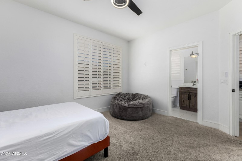 Guest Suite / Bedroom with Ensuite