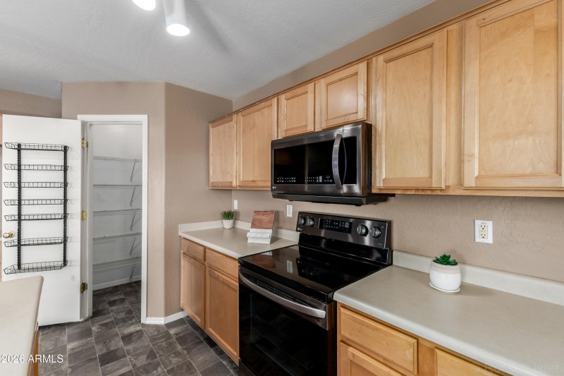 Waznis mohave kitchen oven