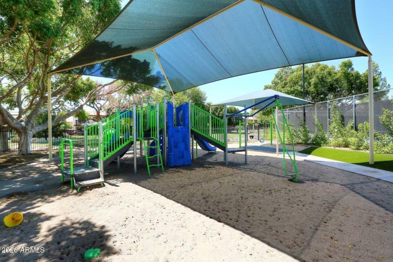 The Lakes-Kids Play Area