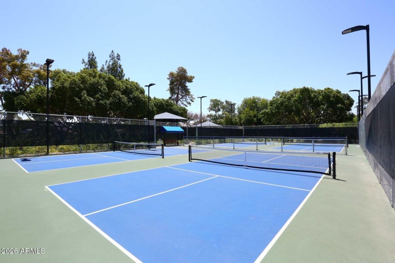 The Lakes-Pickleball Court