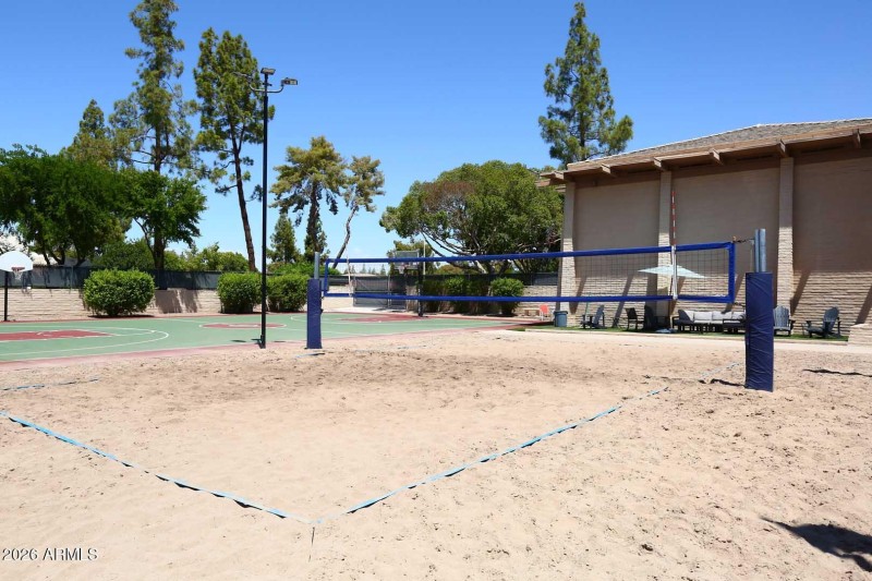 The Lakes-Vollyball Court