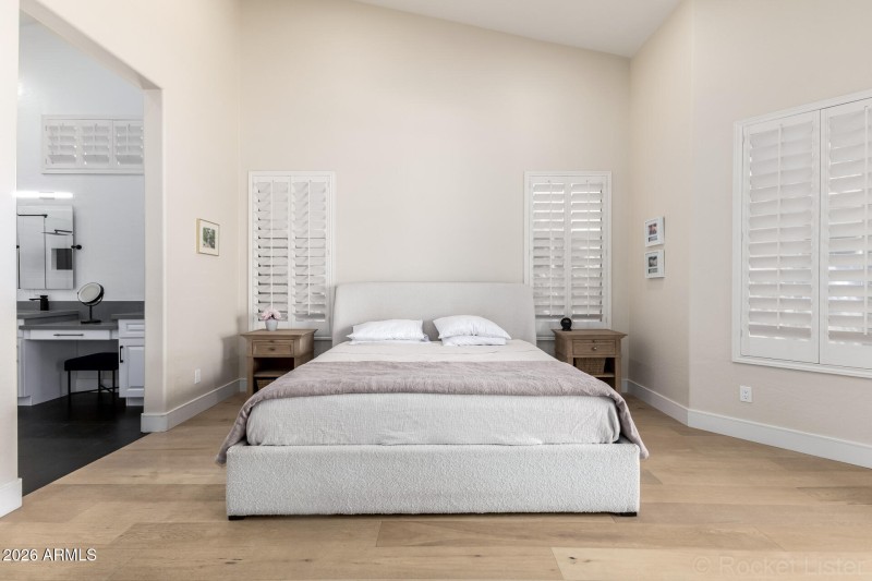 Spa-like ensuite access