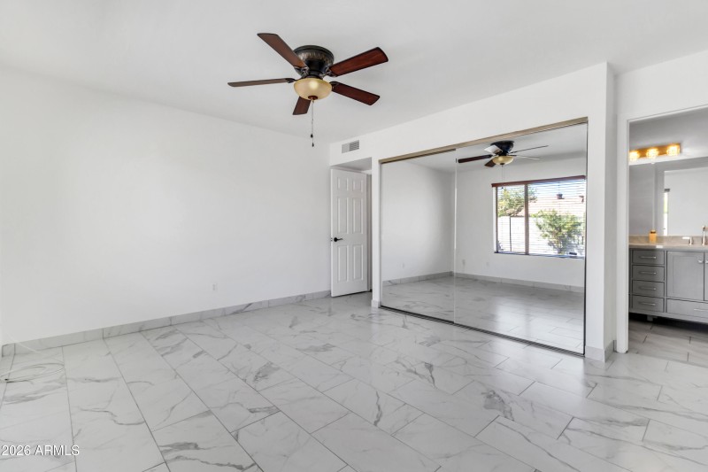 864 W Mesquite St-24