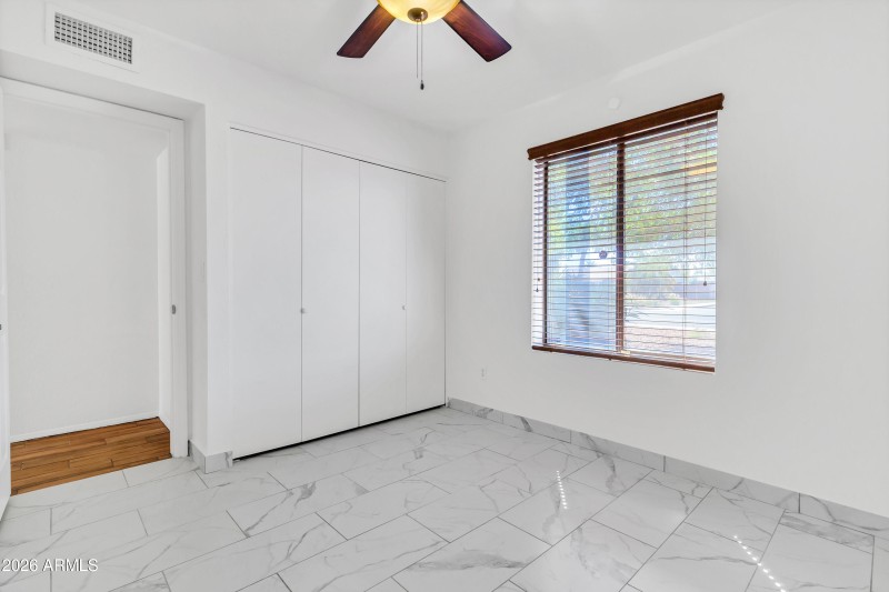 864 W Mesquite St-29