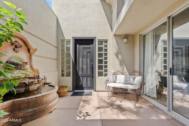 Front of Home | Courtyard