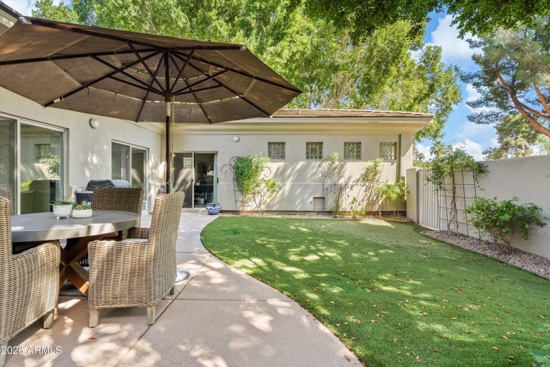 Rear of Home | Entertaining