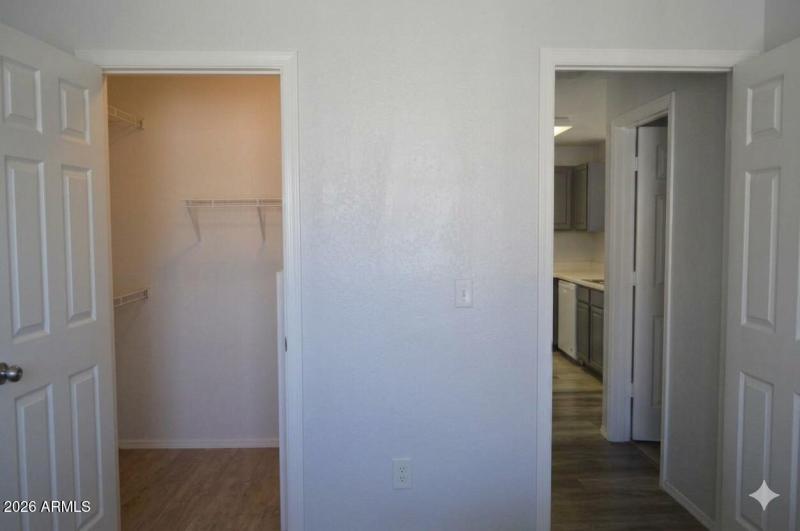 Second bedroom walkin closet