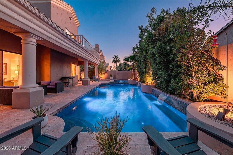 Outdoor Living (twilight)