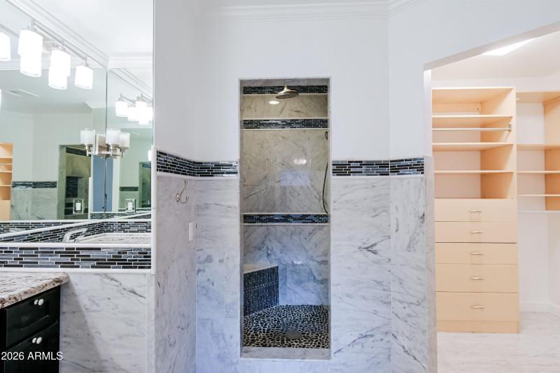 30Bedroom2Bath-Closet