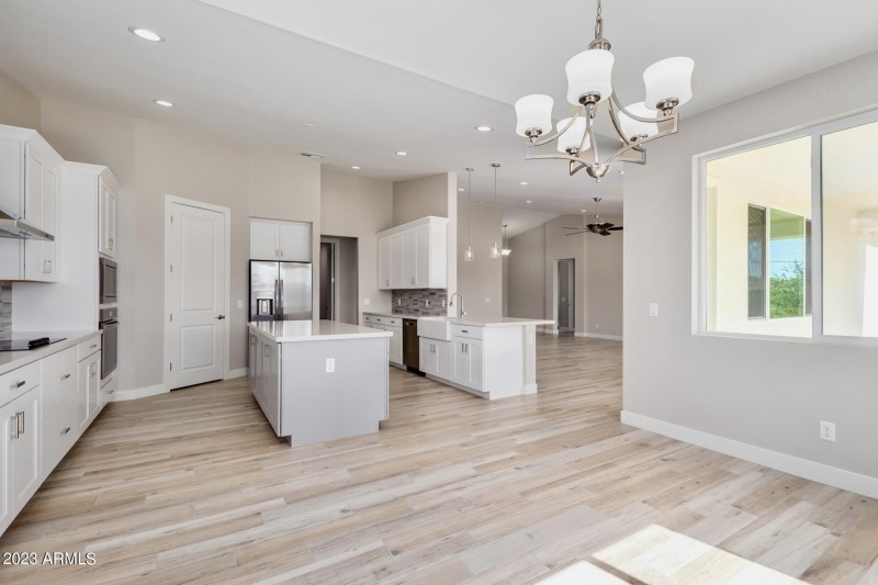 F68A248D-6071-4D81-B8E5-2D8B16DE64D1