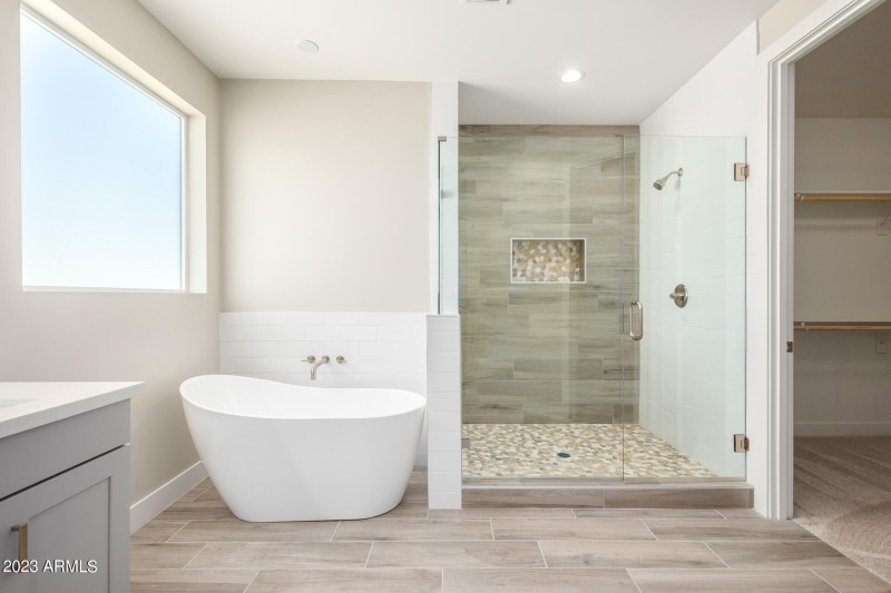 586D2DA0-77DE-4075-9B54-44C243101A83