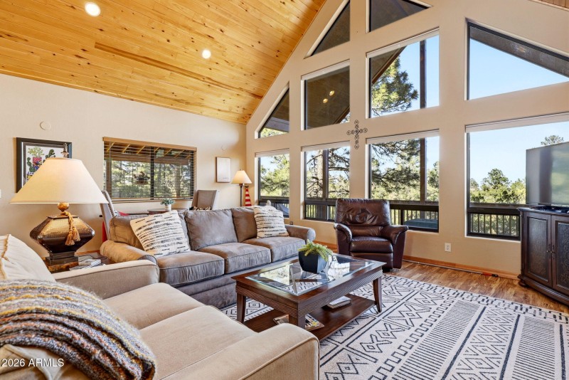 2245GrizzlyDr-HeberOvergaard-AZ-13