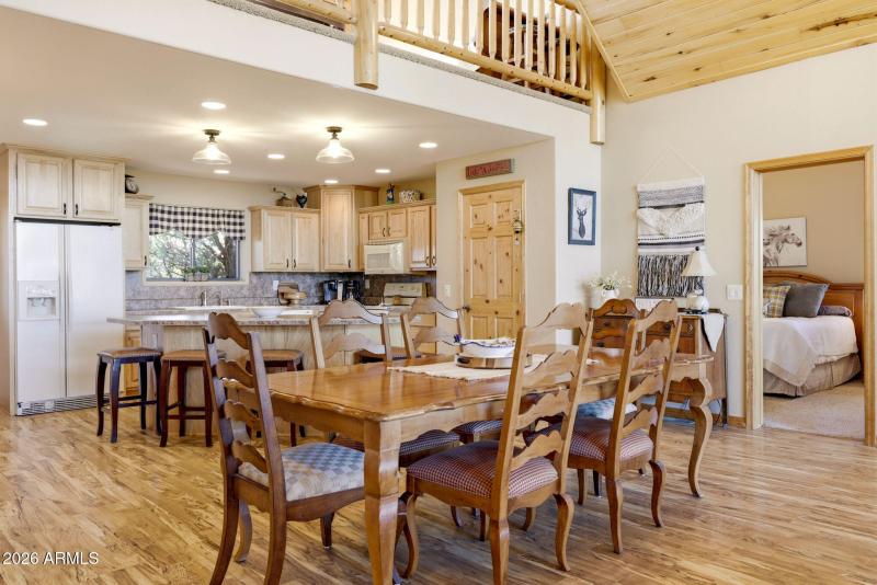 2245GrizzlyDr-HeberOvergaard-AZ-15