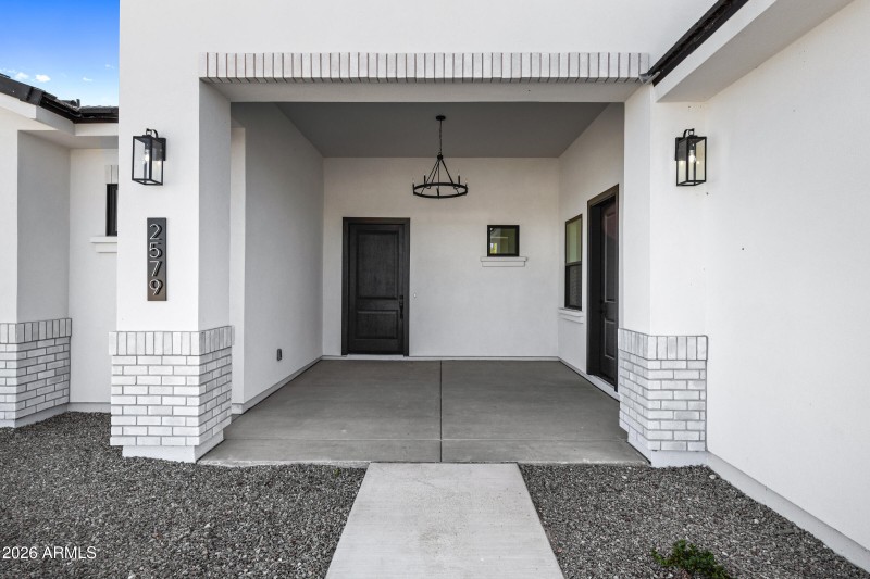 2579 W Marita St-4