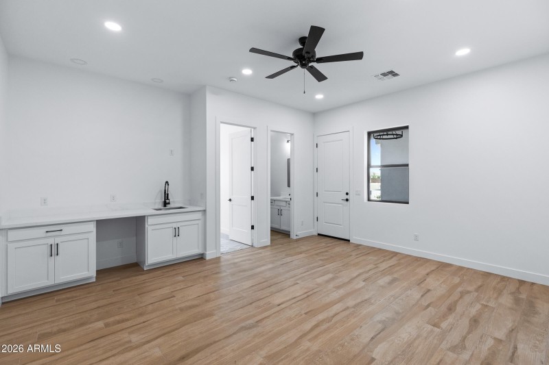 2579 W Marita St-30