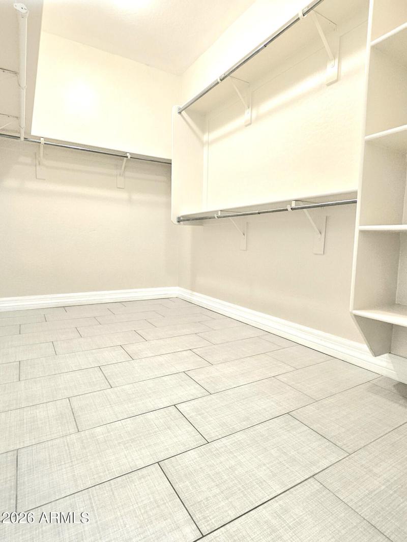 6A77D60B-361A-495E-9AA6-1EFCA7798D25