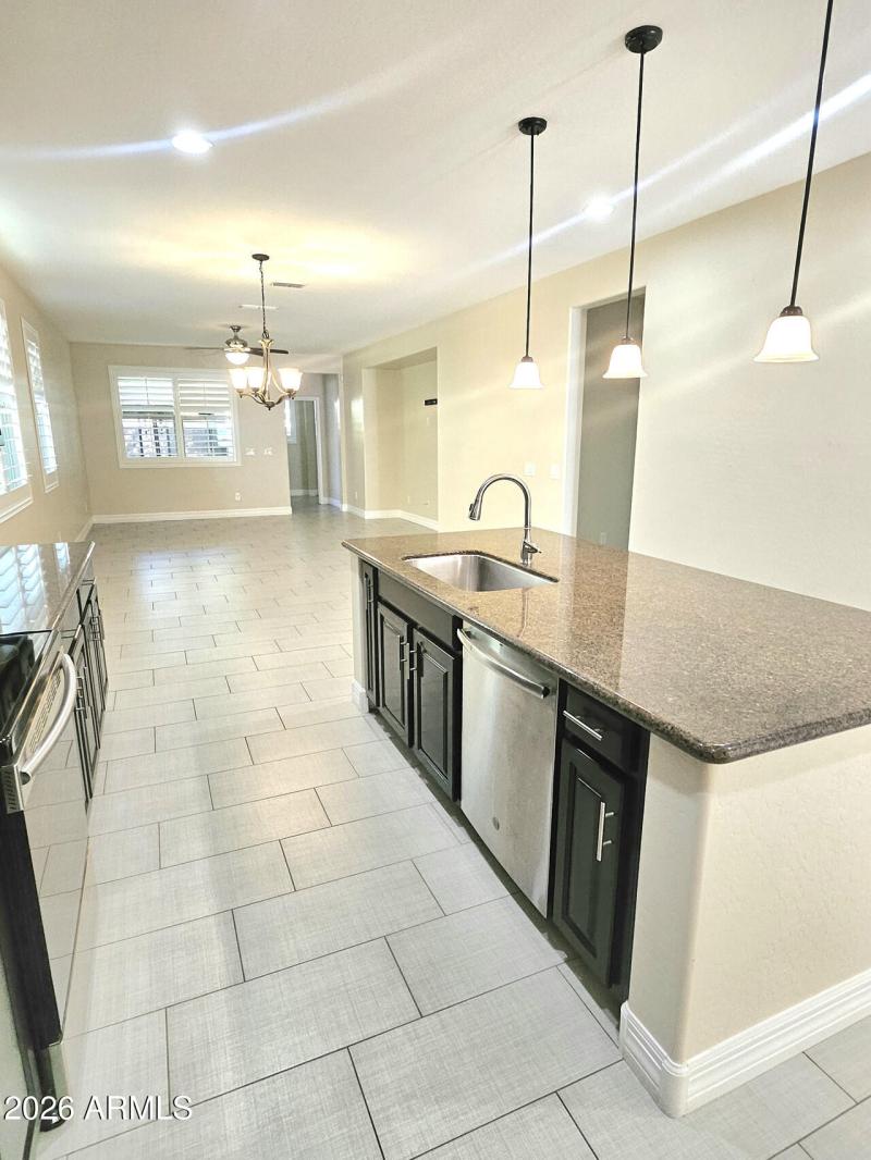 81B2B7B9-A32F-4D28-BA02-8E83AC79BFA5