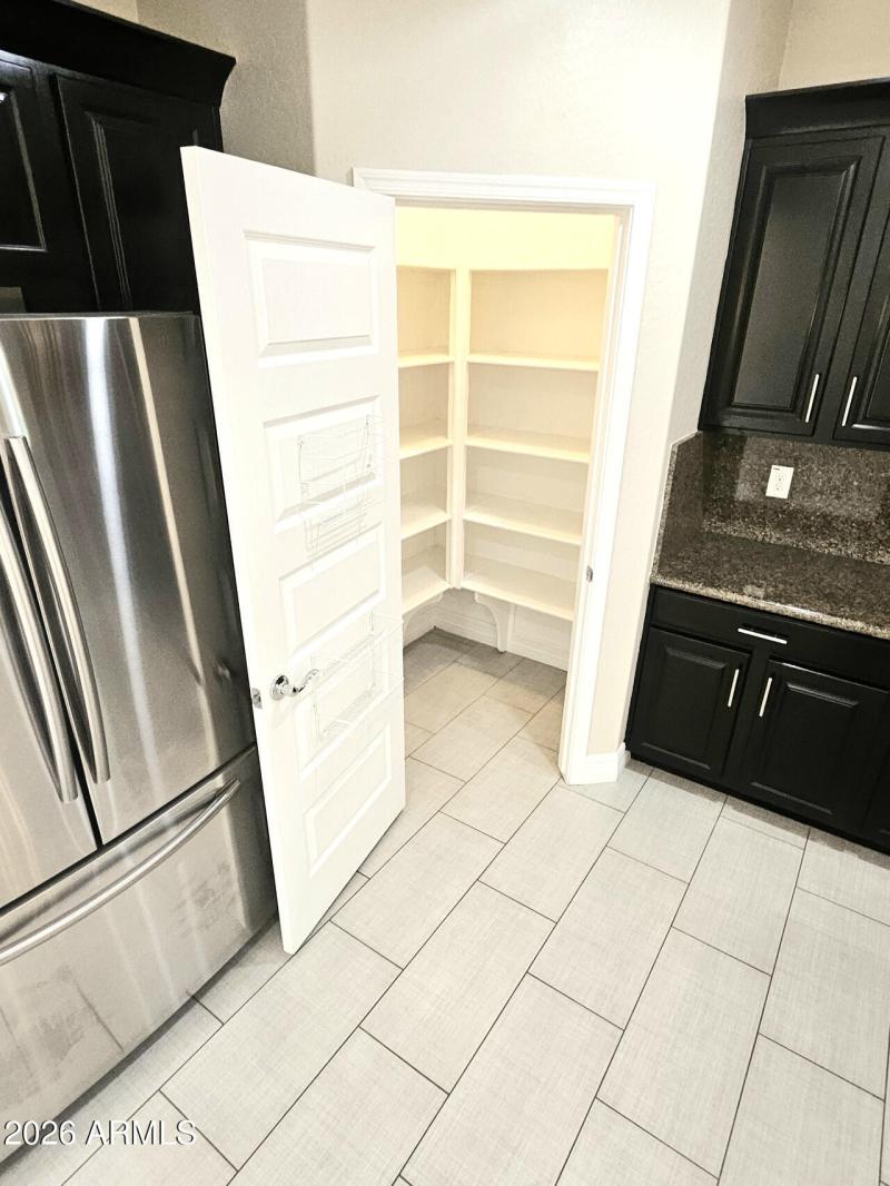 9E5505CA-084A-4B06-88BD-09C706159616