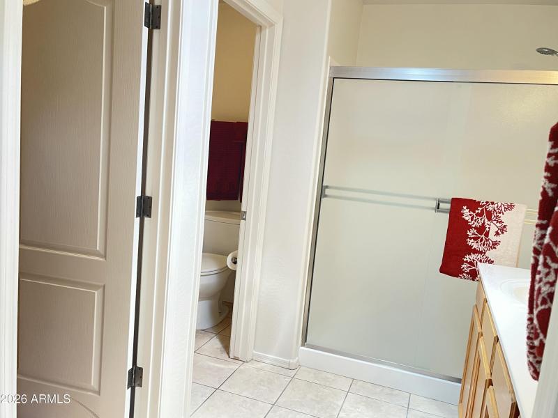 MB & Private toilet rm