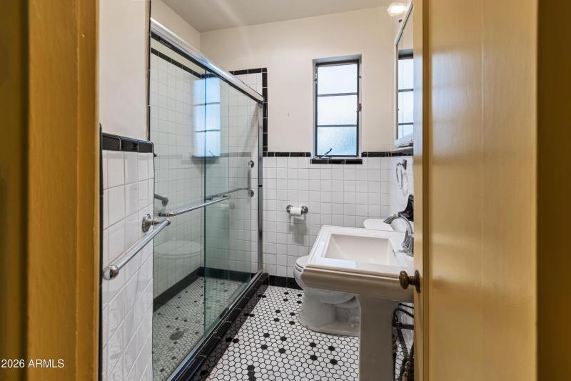 Bath at 2nd Residence 1931 E Lee