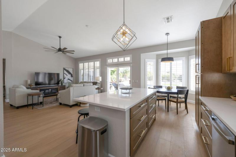 10-web-or-mls-Qp-4077