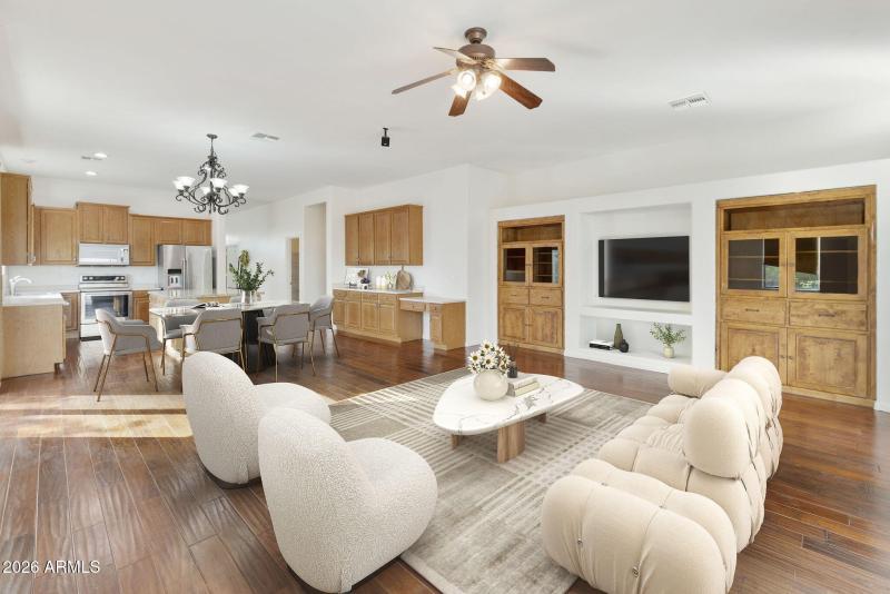 Virtual Staging FAMILY RM