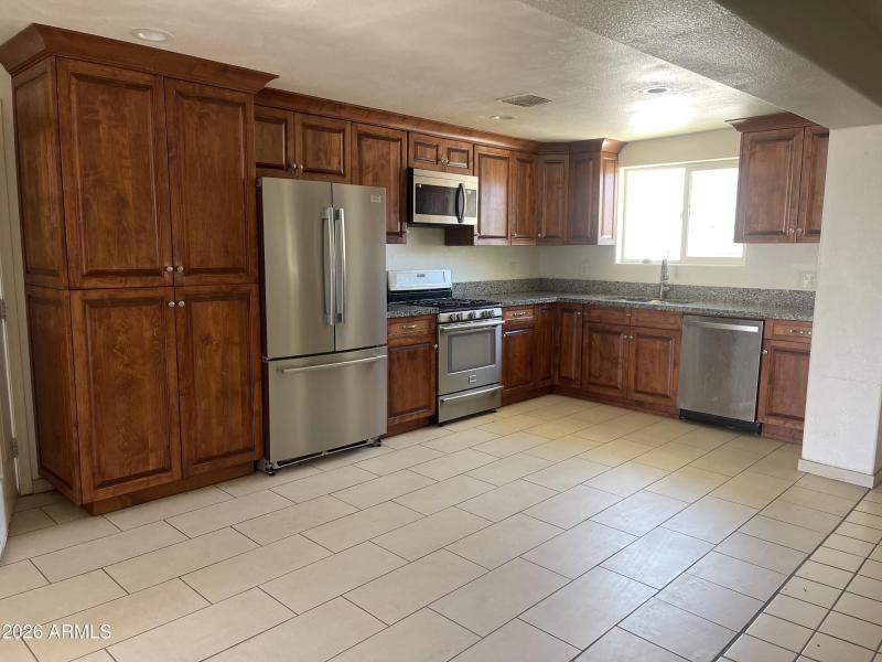 79555308140__F7F29F10-77BE-48FB-84EF-DD8