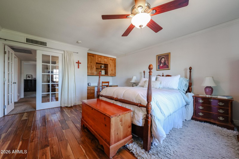 Double doors to primary