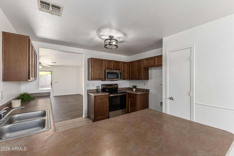 12821 W VIA CAMILLE DR