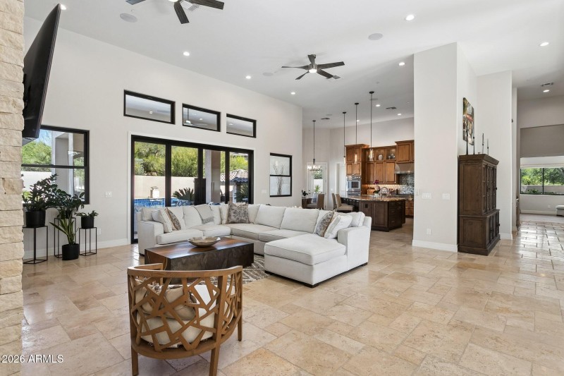Spacious Great room to Kitchen