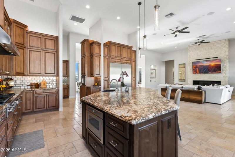 Open Kitchen to Greatroom