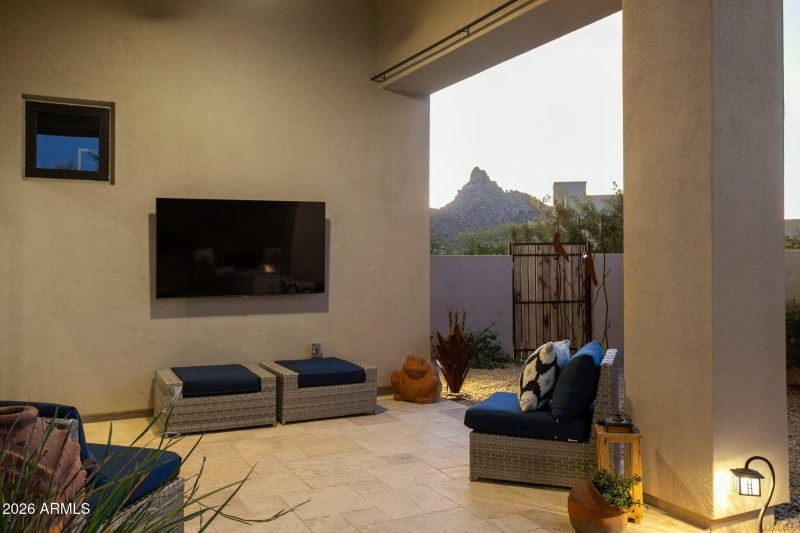 Primary Seating Area w/ Views