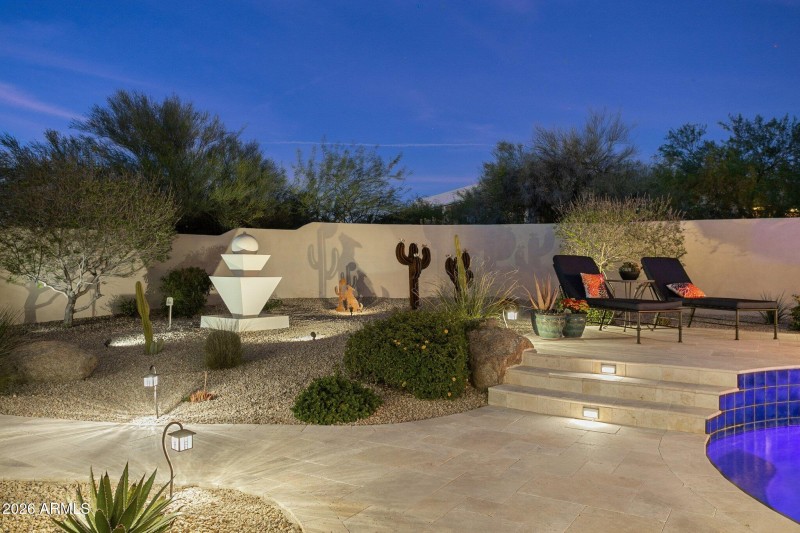 Multiple Seating Areas