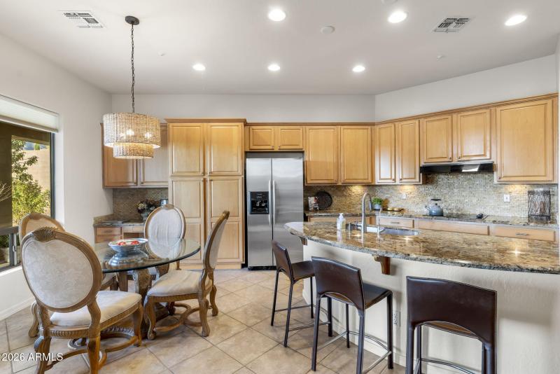 Kitchen/Casual DIning